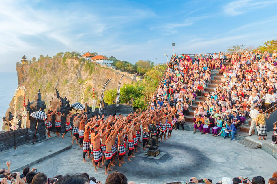 Uluwatu Kecak and Fire Dance Show